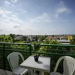 Mamy Hotel 2*