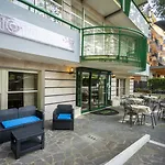 Hotel Mamy 2*